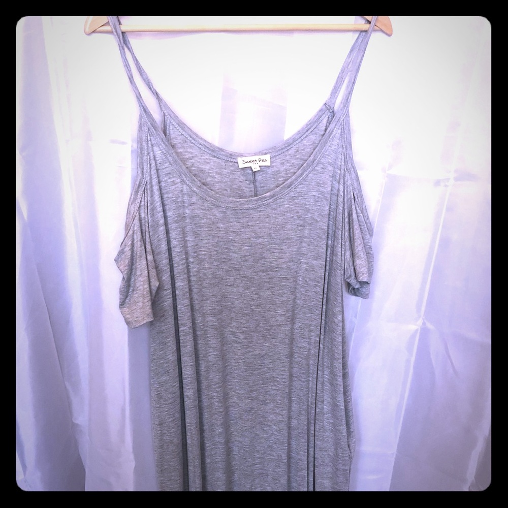 Cold shoulder maxi with side slits and pocket